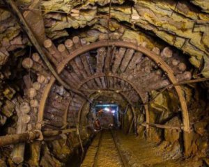 Чиновники поставляли оборудование на шахты ДНР с госпредприятий