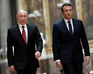 Макрон назвав Путіну умову повернення Росії до G8