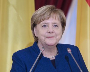 Меркель повинна вказати Путіну його місце - посол