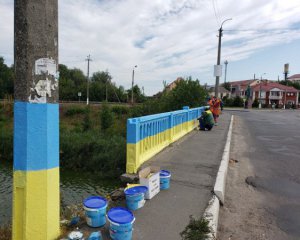 До Дня Незалежності мости пофарбували в синьо-жовтий