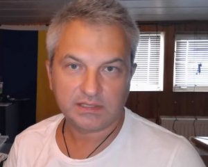 "Володю, є війна. Сховати її за білі шати не вийде" - журналіст жорстко звернувся до Зеленського