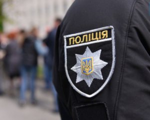 У Києві двоє чоловіків жорстоко побили поліцейського