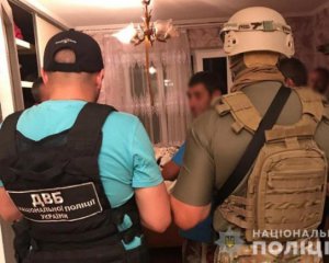 Поліцейські огранізували масштабний наркобізнес