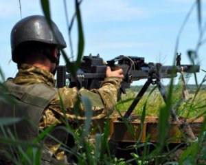 Пророссийские боевики 9 раз обстреляли позиции украинских военных на Донбассе
