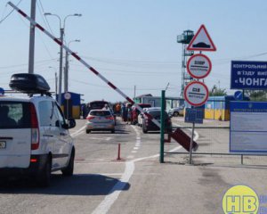 Росіяни забрали гроші та машину: історія львів'янина, що поїхав до Криму