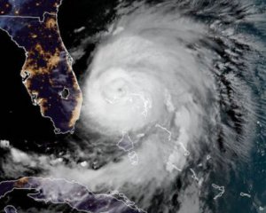 На Багамах жертв урагану &quot;Доріан&quot; стало більше