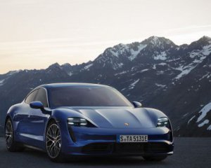 Porsche презентувала перший електрокар