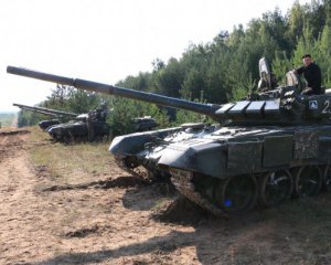 Росія нарощує військову присутність біля нашого кордону