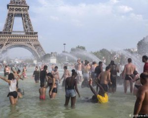 Во Франции рекордная жара убила 1500 человек