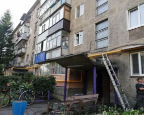 Мешканці п'ятиповерхівки чотири тижні живуть без газу