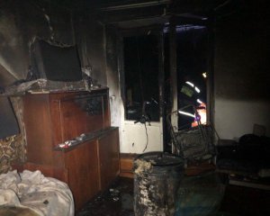 В Ивано-Франковске загорелся дом: из огня вытащили 28 человек
