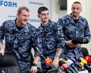 Звільнених моряків почали допитувати