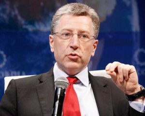 Україна не буде проводити вибори по сценарію РФ - спецпредставник США Волкер