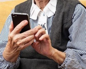 Пенсионеры в смартфоне: ввели очередную реформу