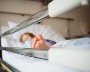 35 дітей у лікарні після отруєння в шкільній їдальні
