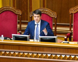 Выборы в Киеве и реформа прокуратуры: Рада собралась на заседание