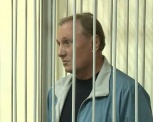 Суд отменил арест Ефремова