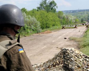 Один украинский военный получил ранения на Донбассе