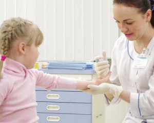 Наскільки зменшилась кількість нещеплених дітей у школах і садочках