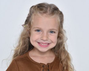 Чотирирічна Златослава Гайдук розпочала кар&#039;єру фотомоделі