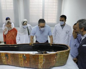 Открыли саркофаги, которым больше 3 тыс. лет
