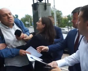 Пресс-секретарь и охрана Зеленского препятствовали работе журналиста