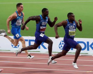 Финал мужского спринта на чемпионате мира. Пять спортсменов выбежали из 10 секунд