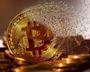 Bitcoin обвалився