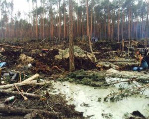 Уряд оголосив війну "чорним" бурштинокопачам
