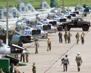 Військові аеродроми прийматимуть літаки НАТО