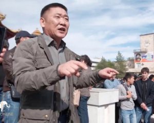 Калмик звернувся українською до мера, якого прислали із ДНР