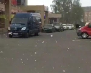 Украину укрыло снегом