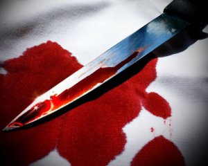 Пограничник вонзил начальнику в спину нож