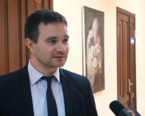 Уряд таємно звільнив з МОЗ людину Супрун