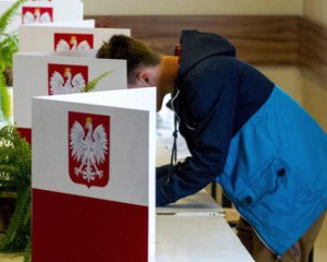 Парламентські вибори в Польщі: лідирують радикальні націоналісти