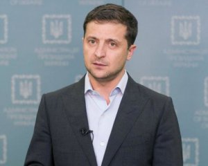 Зеленский призвал участников акций ко Дню защитника Украины не делать &quot;картинку для российских СМИ&quot;