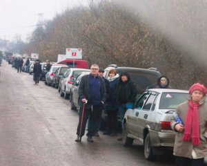 Розповіли, куди найчастіше їздять жителі ОРДЛО