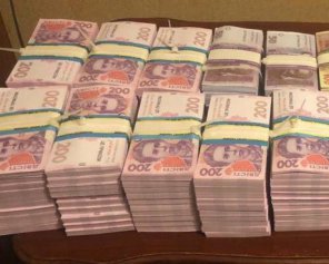 В Киеве задержали мошенника, который напечатал 7 млн фальшивых гривен