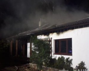 У поліції не виключають зв&#039;язок між пожежею в будинку Гонтаревої та загорянням авта її невістки