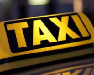 &quot;Слуга народа&quot; предлагает обложить налогом таксистов