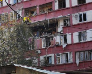 В Тбилиси произошел мощный взрыв в жилом доме