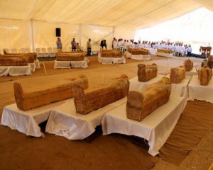 Уникальную находку с 30 мумиями нашли археологи