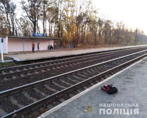 19-летнего студента убило волной от поезда