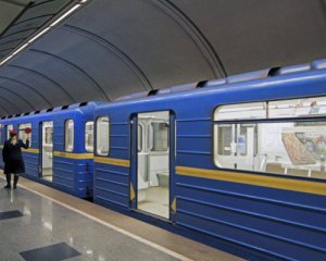 Від гаманців до інструментів: що українці найчастіше забувають у метро