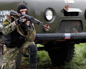 Боевики на Донбассе массово распродают оружие и боеприпасы
