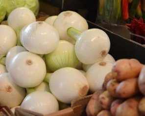 Цены упали: сколько еще овощи борщового набора будут оставаться дешевыми