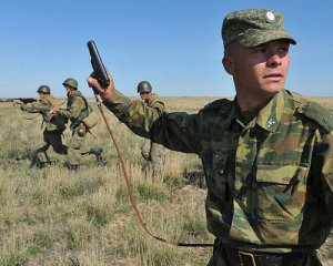 Російський солдат розстріляв 10 товаришів по службі