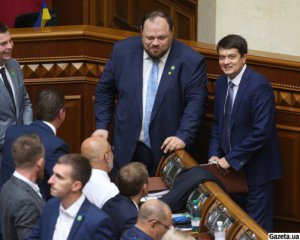 &quot;Тих, хто скурвиться, замінимо&quot; - у Зеленського розповіли про долю більшості