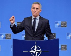 У НАТО відреагували на розведення сил у Золотому