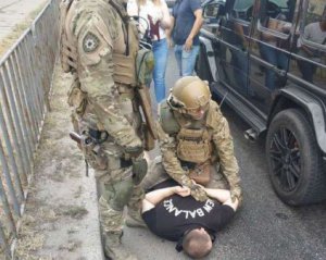 Вимагали квартиру в центрі міста: двоє братів викрали 59-річного чоловіка